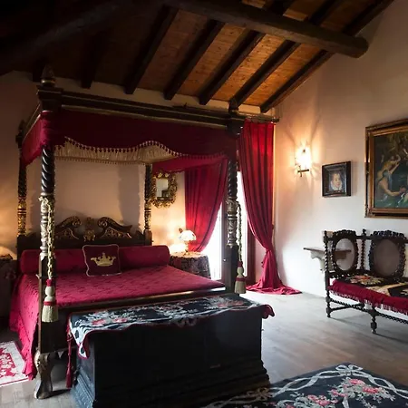 Hotel Castello Di Vigoleno-2