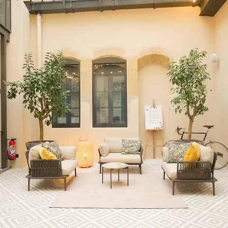 Le Phenix Hotel-3