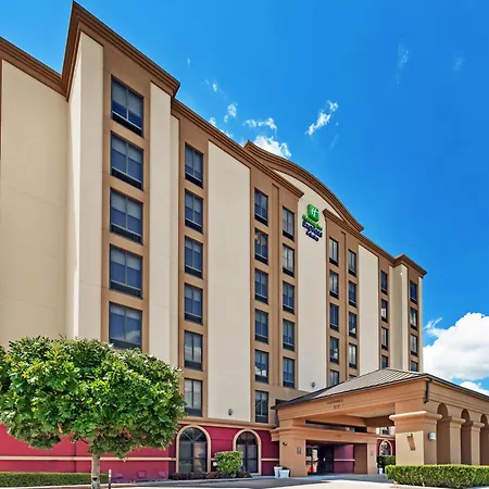 Holiday Inn Express & Suites Houston - Memorial Park Area By Ihg-3