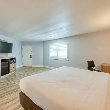 Vagabond Inn San Luis Obispo-3