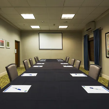 Holiday Inn Express And Suites Tampa I-75 At Bruce B. Downs By Ihg-2