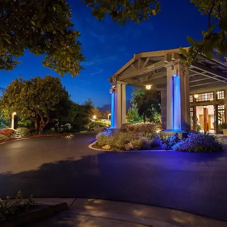 Holiday Inn Express & Suites Carpinteria By Ihg-2