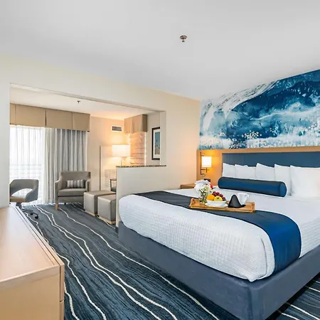 Best Western Plus Marina Gateway Hotel-3