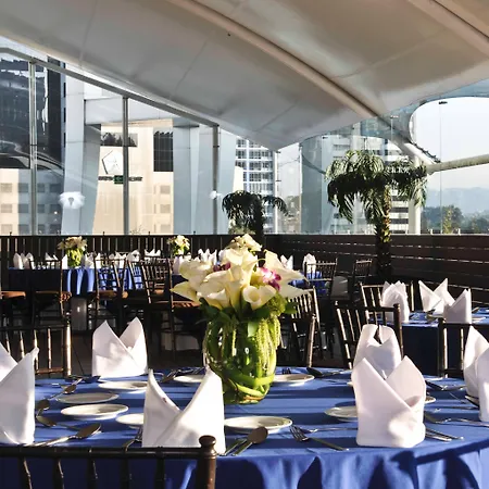 Stadia Suites Mexico City Santa Fe-3
