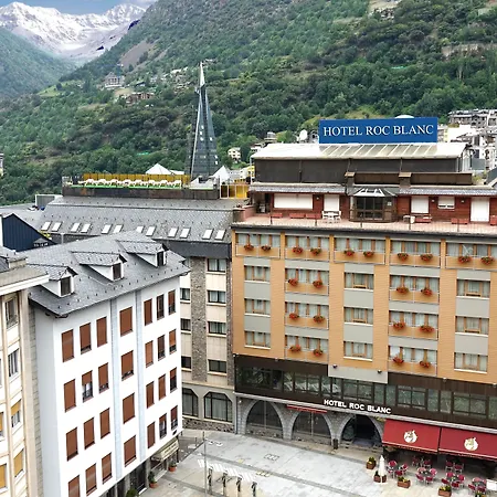 Roc Blanc Hotel&Spa-3