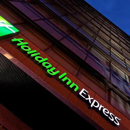 Holiday Inn Express Bogota - Parque La 93 By Ihg-3