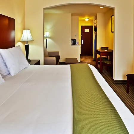 Holiday Inn Express & Suites Perry By Ihg-2