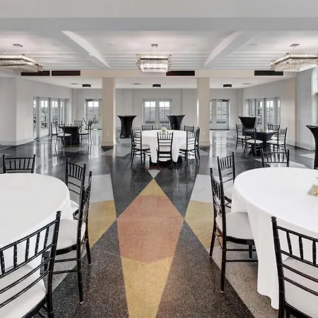 Tulsa Club Hotel Curio Collection By Hilton-3
