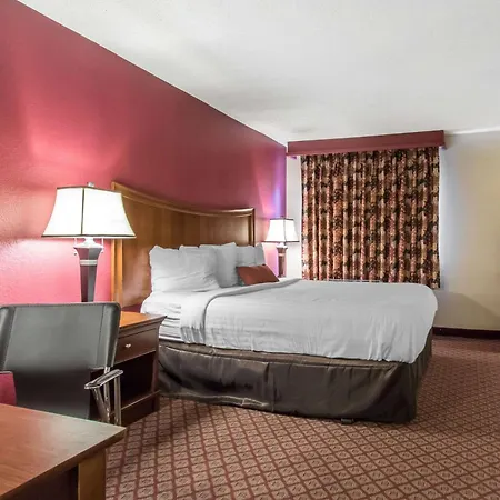 Greenstay Hotel Joplin Missouri-3