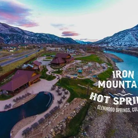 Holiday Inn Express Glenwood Springs Aspen Area By Ihg-3