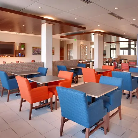 Holiday Inn Express & Suites Phoenix West - Buckeye By Ihg-2