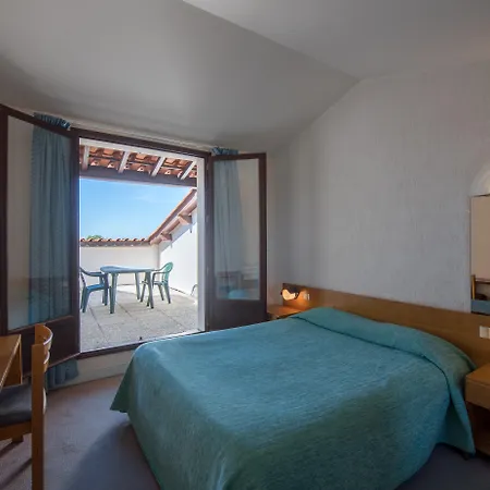 Hotel Les Grenettes-2