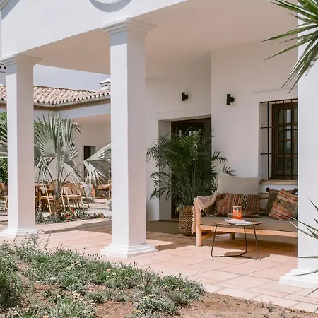San Roque Suites De Monda-3