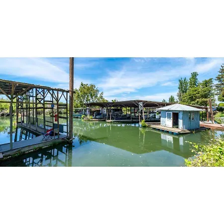 Snug Harbor Rv Park & Marina-2