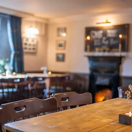 Cross Keys Inn Ettrickbridge-3