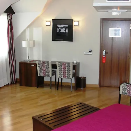 Hotel Fc Villalba-3