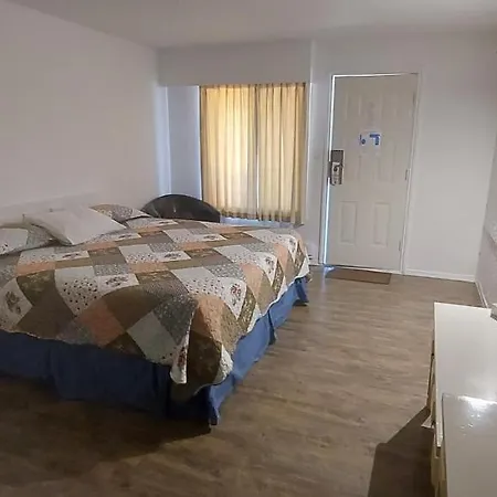 Granby River Inn & Suites-3