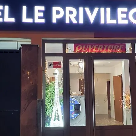 Hotel Le Privilege-3