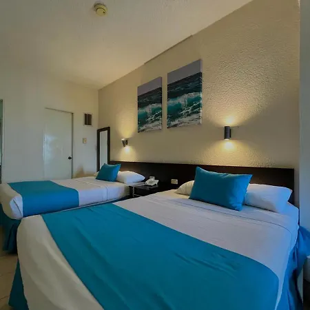 Howard Johnson By Wyndham Veracruz-3