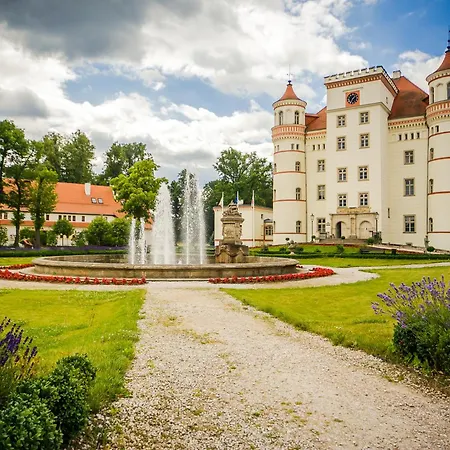 Palac Wojanow-3