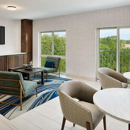 Hilton Charlotte Airport Hotel-3