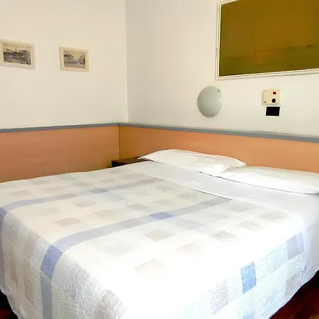 Birilli B&B-2