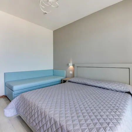 MARITTIMO Riccione - Hotel Clipper FRONTE MARE-3
