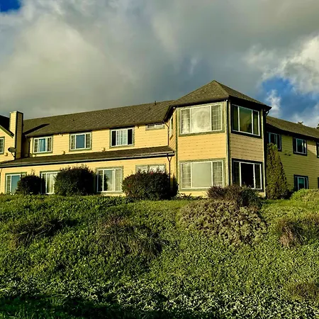 Gualala Country Inn-2