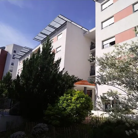 Apparthotel Privilodges Lyon Lumiere-2