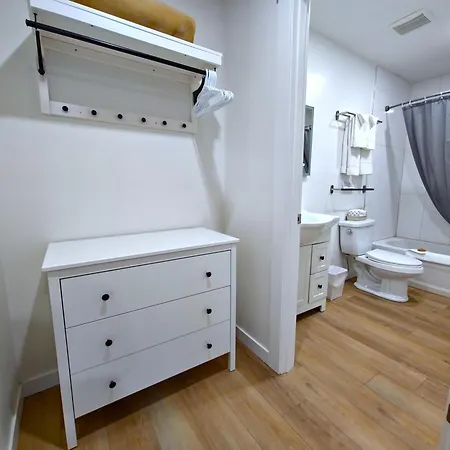 Cloud 9 Inn-2