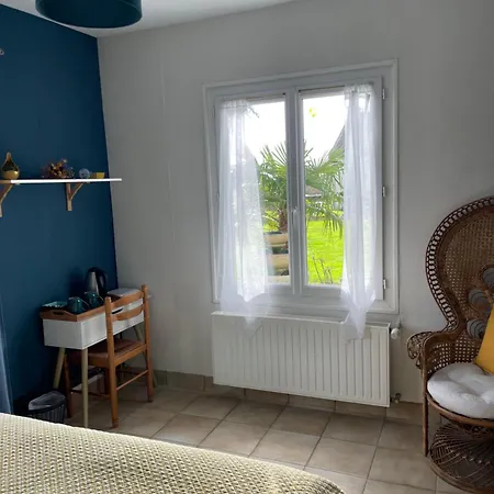 maison aux volets bleus-3