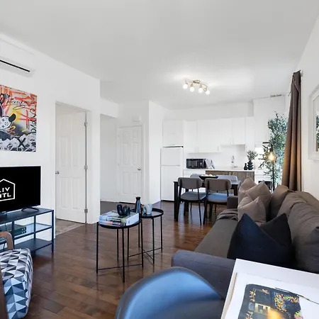 LiV MTL – MTL | Spacious Suites + Rooftop Near Downtown Montréal-2