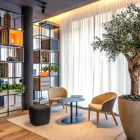 Intercityhotel Luebeck-2