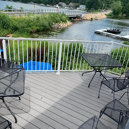 Luckys Lodge-3