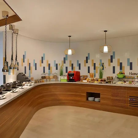 Hampton By Hilton Sharma Neom Community 1-3
