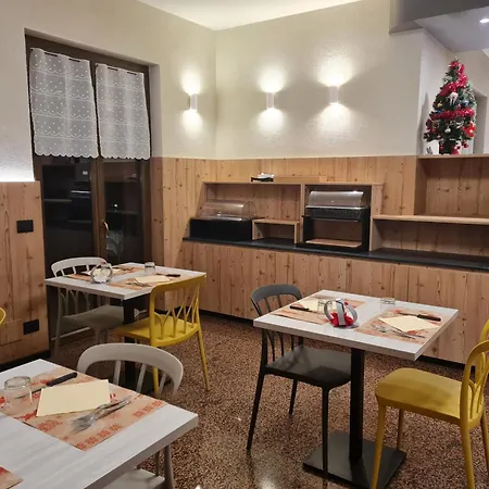 Hotel Ristorante Bucaneve-2