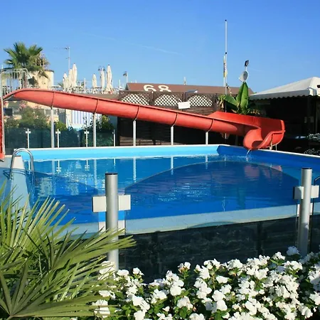 Hotel Locarno-2