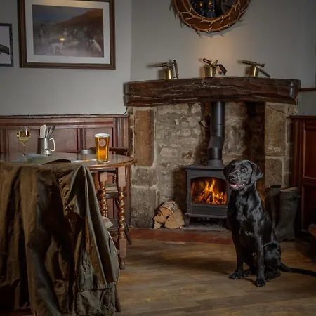 The Red Lion & Manor House-2