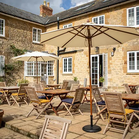 The Queens Arms-3