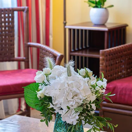Kipling Manotel-3