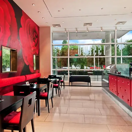 Hilton Amsterdam-3