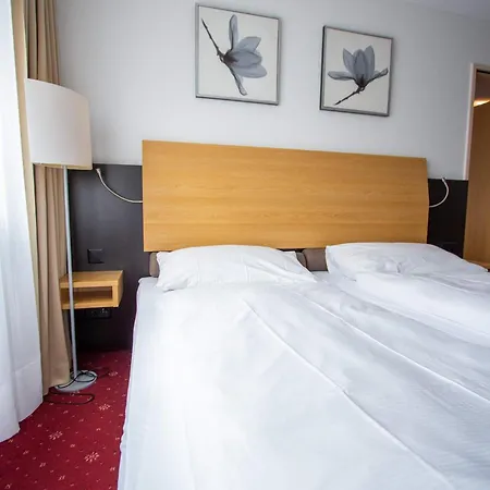 City Hotel-2