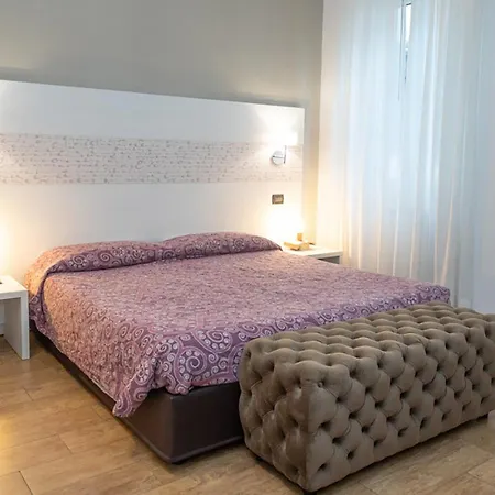 Locanda dei Poeti Rooms&Apartments-3