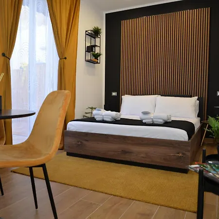 BlackWoody Contemporary Rooms - Napoli Centro Storico-2