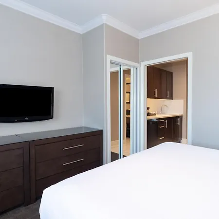 Sandman Signature Edmonton South Hotel-3
