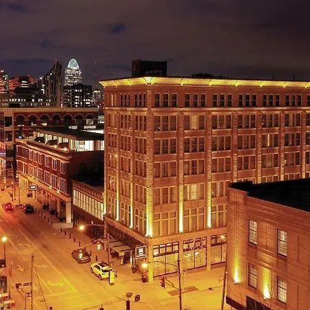 Hotel Covington Cincinnati Riverfront-2
