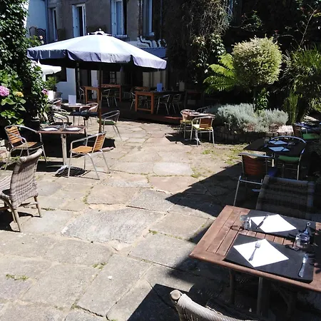 Hôtel De France - Restaurant L'insolite-3
