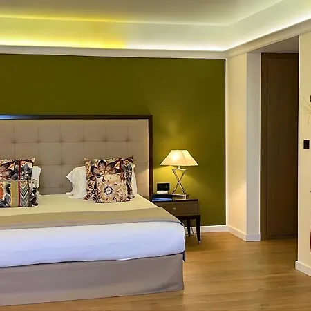 Hotel Des Gouverneurs-3