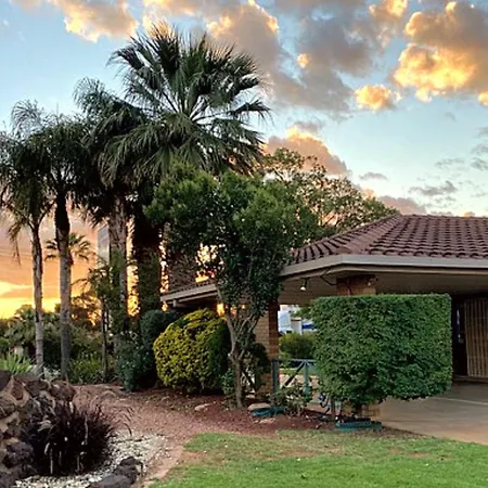 Orana Motor Inn-3