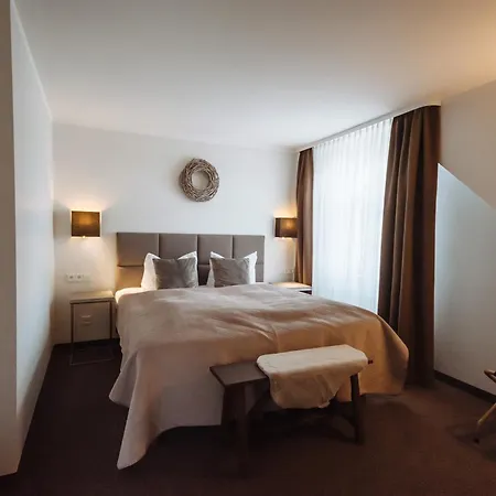 Landhotel Potsdam-3